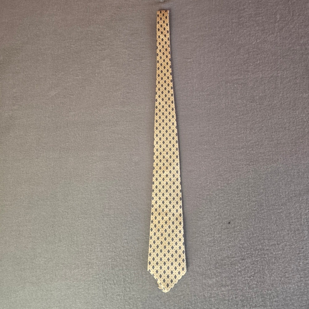 Christian Dior Mens Silk Tie Cream Geometric Diamond Pattern Woven in Italy